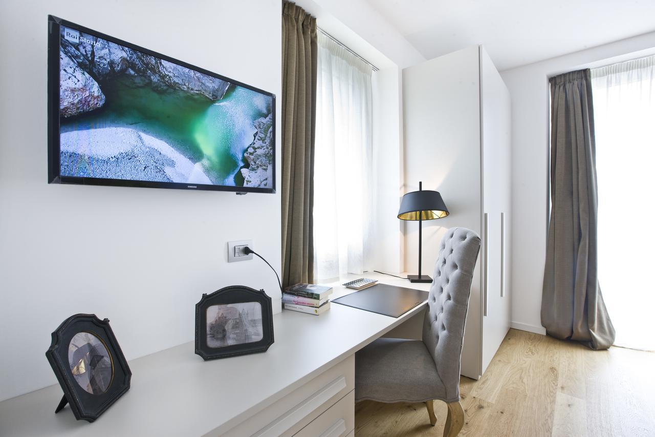 Esine Manzoni 124 Bed&Relax B&B 외부 사진
