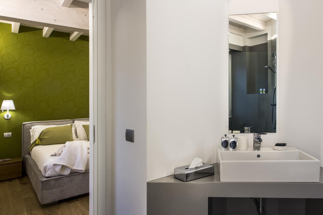 Esine Manzoni 124 Bed&Relax B&B 외부 사진